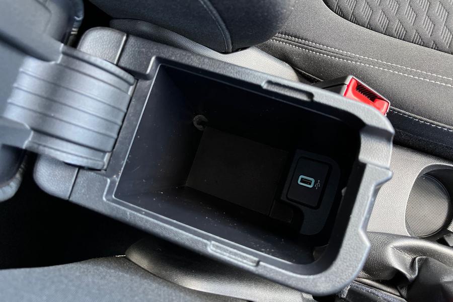 Ford Fiesta Photo autoimg-a82635acba8c4401f2dbf2f6aab14c3f56c36808.jpg