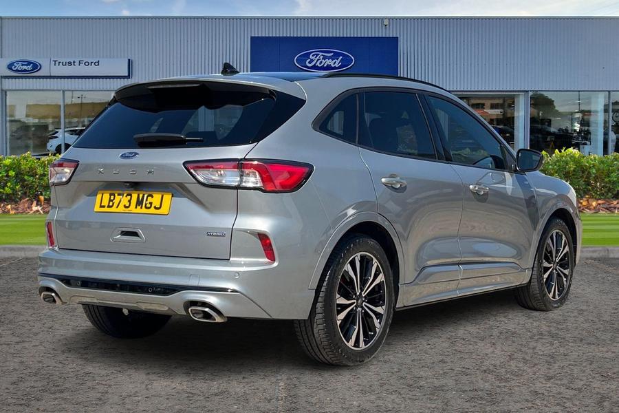 Ford Kuga Photo autoimg-a826b3df6e87c279f049629ee02e37ea99aec883.jpg