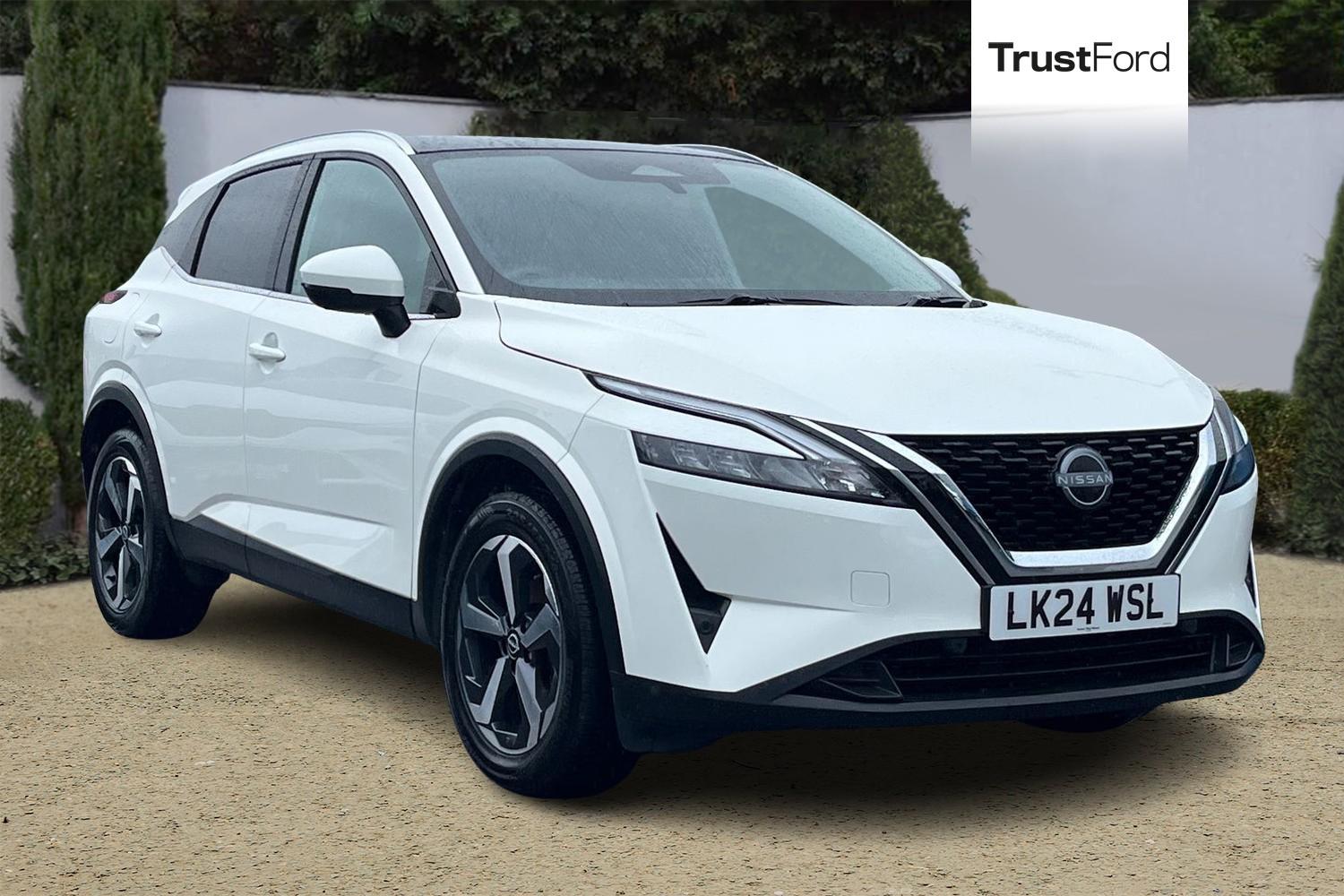 Nissan QASHQAI Photo 0