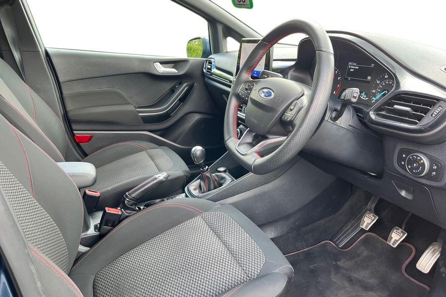 Ford FIESTA Photo autoimg-a82c0b487221117539634a3c1c69c46f2da6af12.jpg