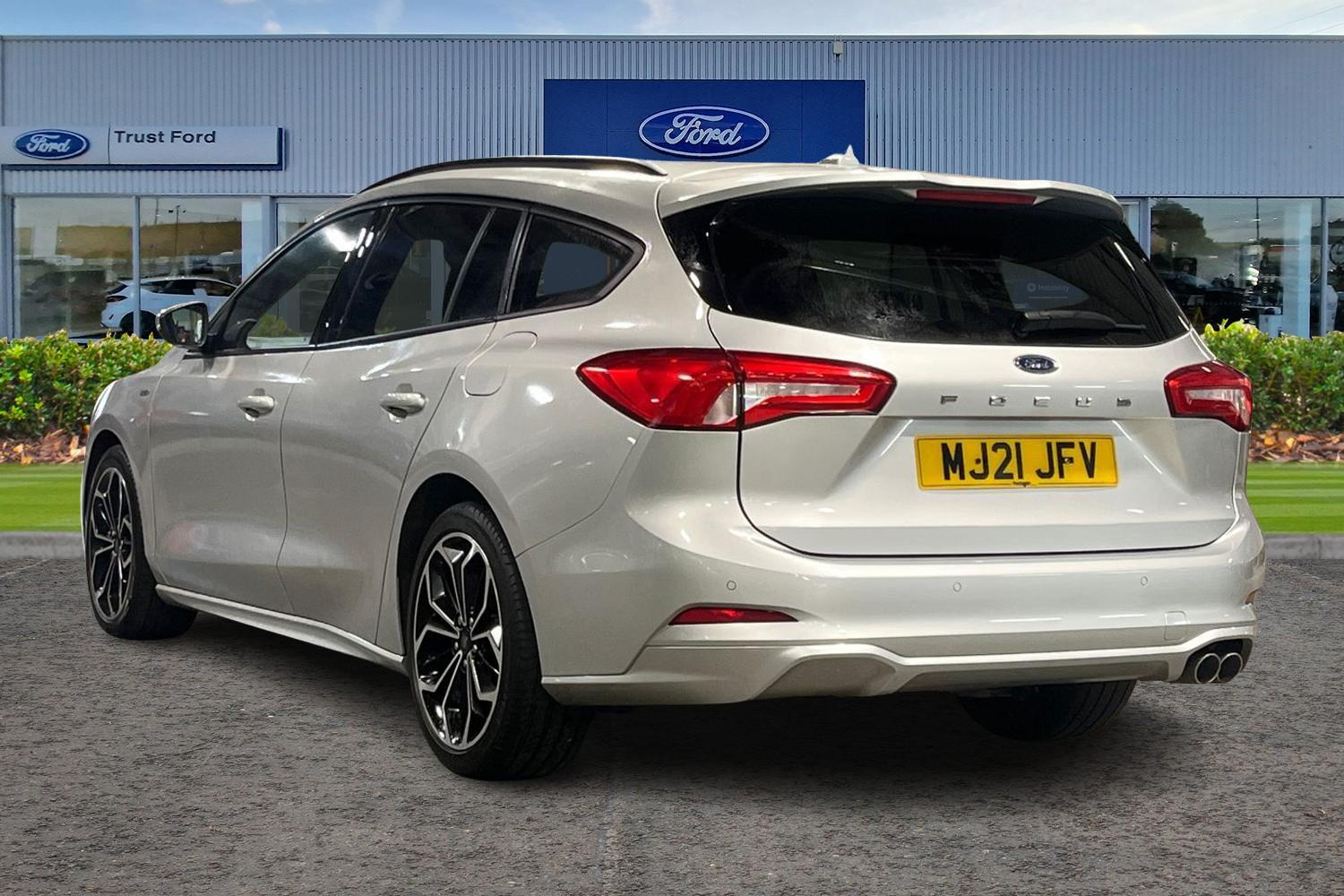 Ford Focus Photo 1