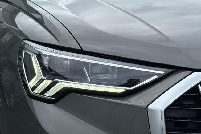 Audi Q3 Photo 19