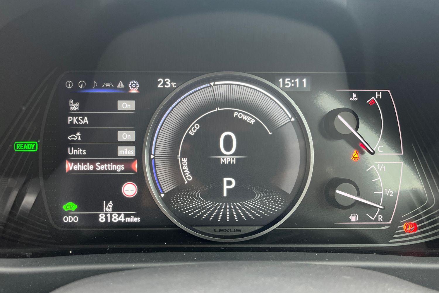 Lexus UX Photo 12