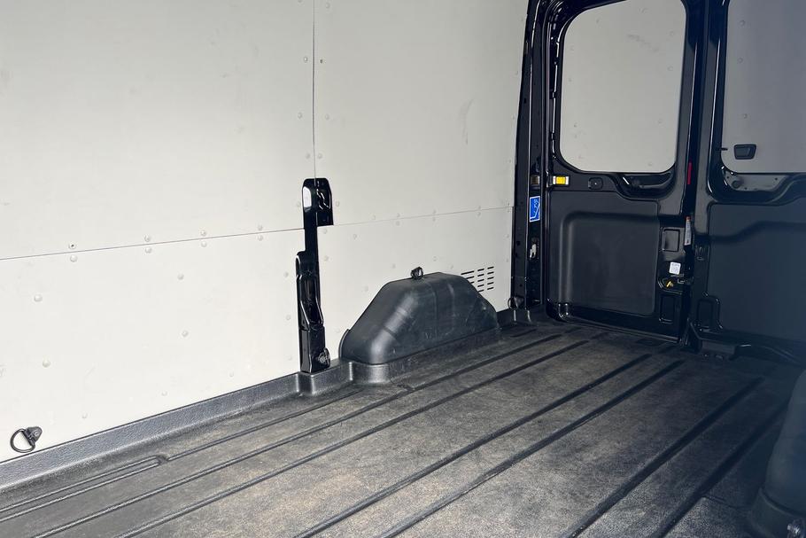 Used FORD TRANSIT WN75NNR 4