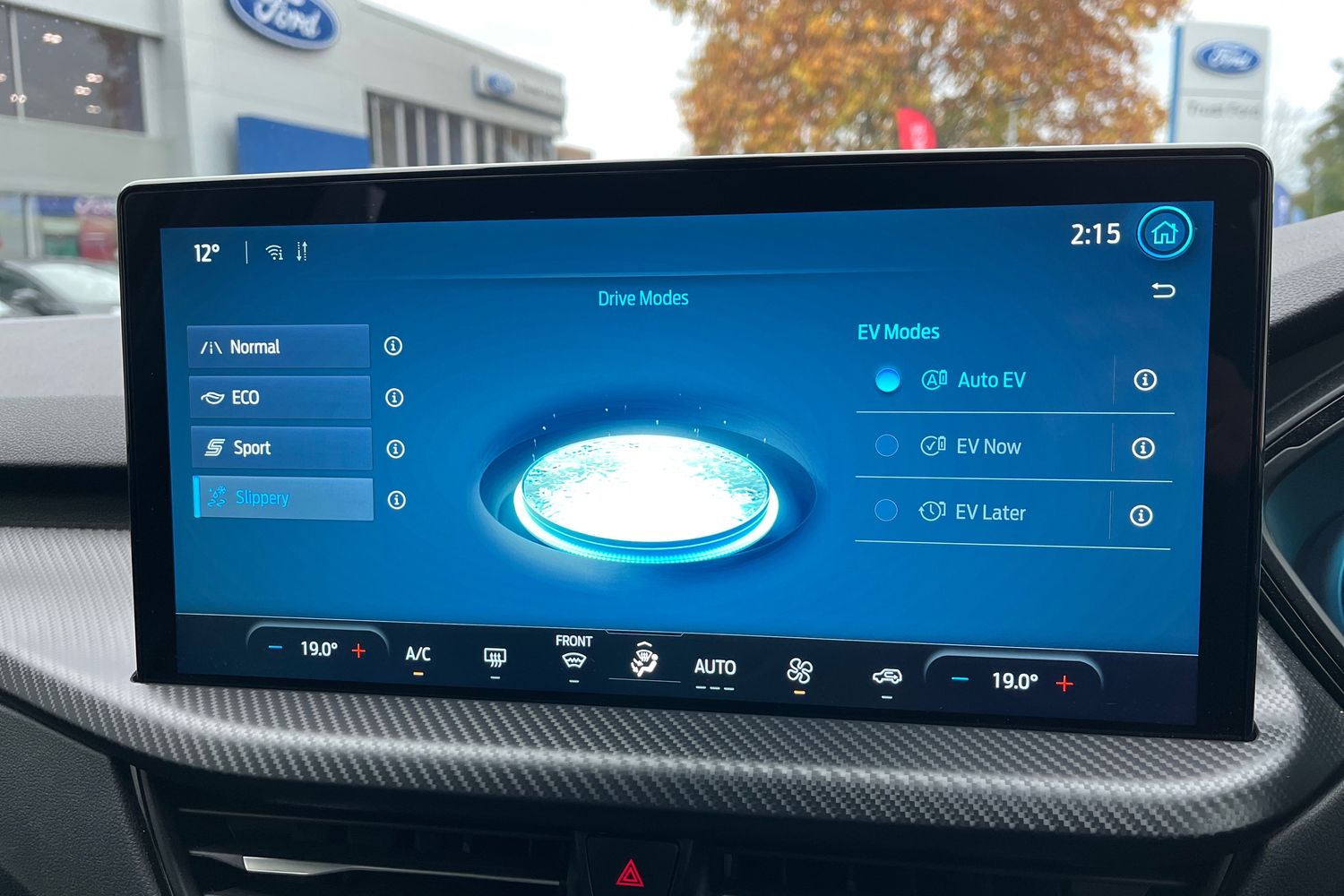 Ford KUGA Photo 28