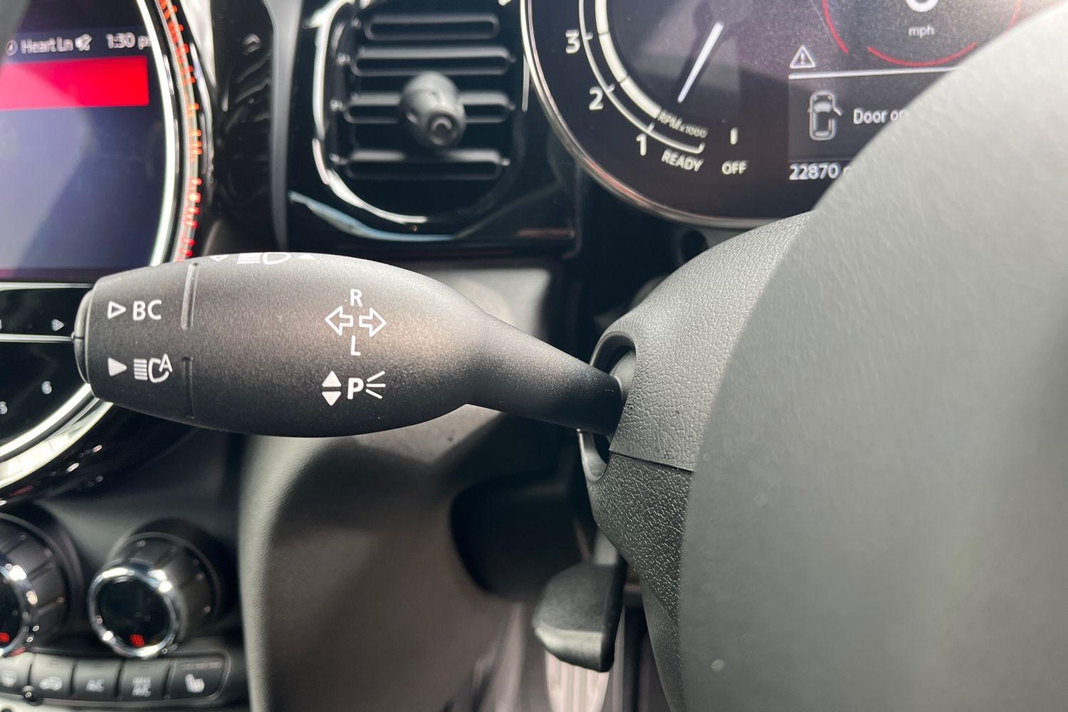 MINI Hatch Photo 13