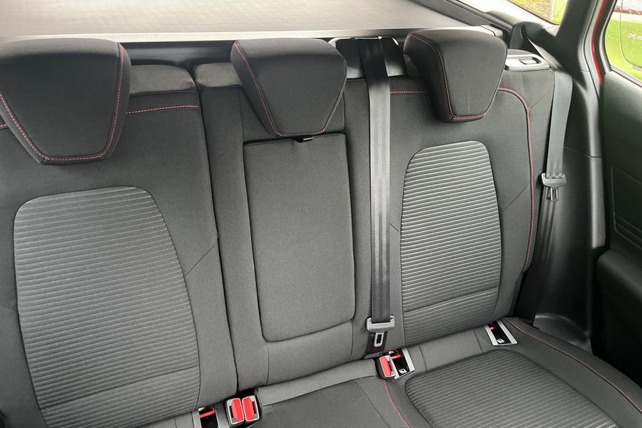 Ford FOCUS Photo autoimg-a83bf6c2cf434f65d22c19aad594cea3f9ca27ab.jpg