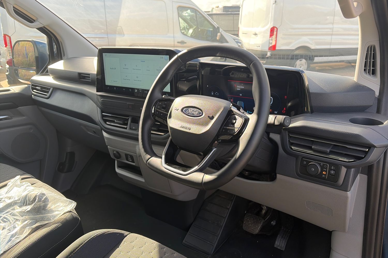 Ford TRANSIT CUSTOM Photo 13