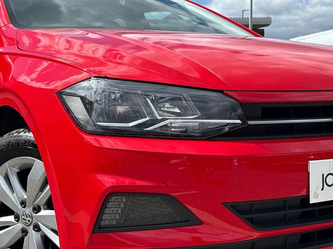 VOLKSWAGEN Polo Photo 19