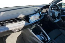 AUDI  A3 Saloon Photo 2