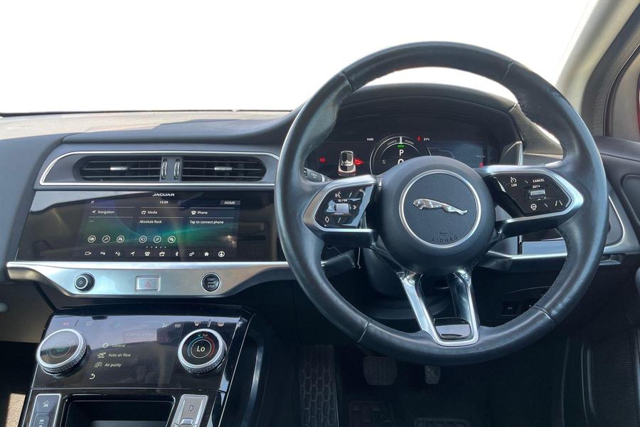 Jaguar I-PACE Photo autoimg-a8488e2db77f180aa9d3ac9209423cb28c58ebea.jpg