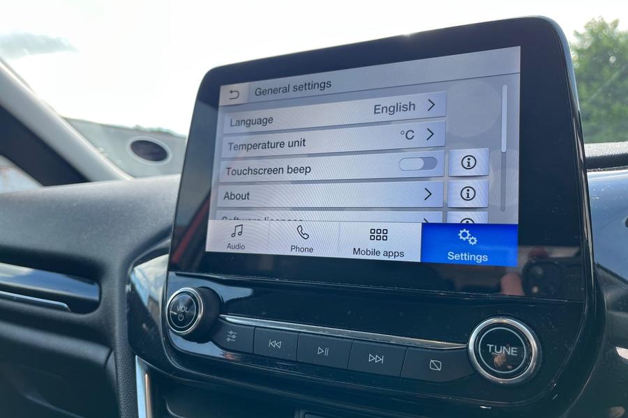 Ford FIESTA Photo autoimg-a84b47d2d889a11edd776106dd882d9601050c06.jpg