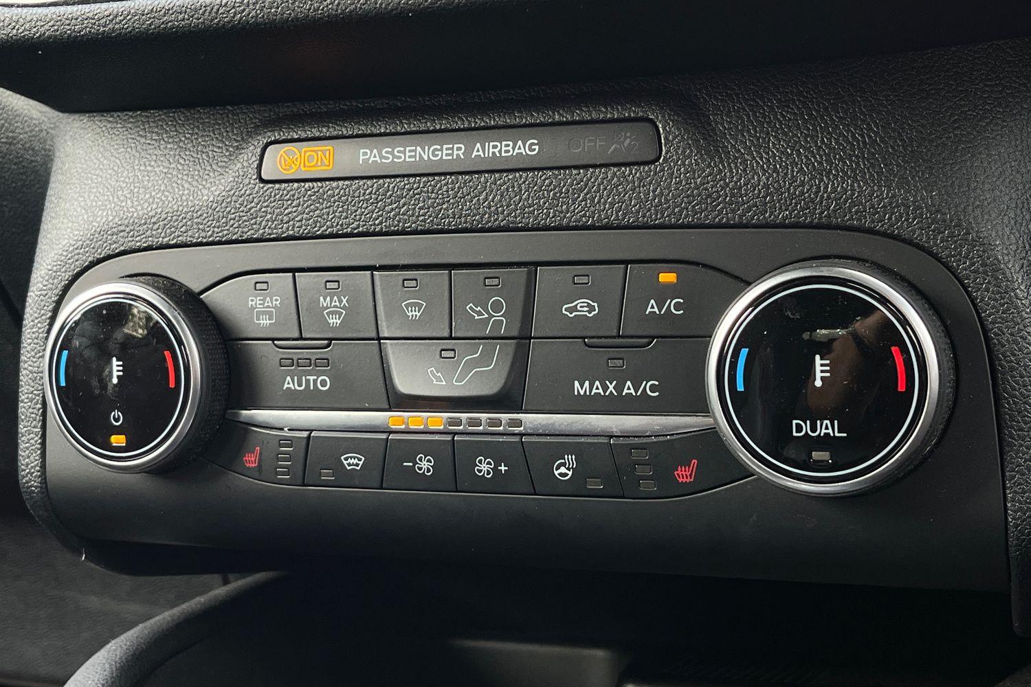 Ford Kuga Photo 32