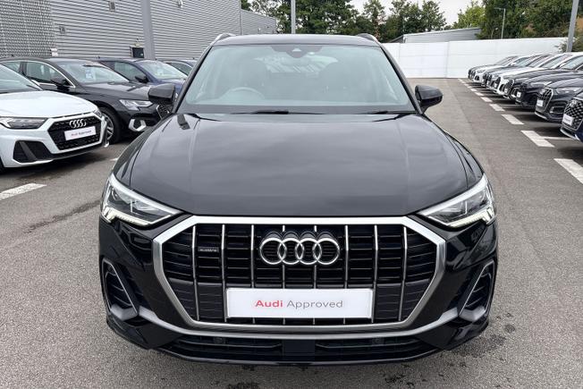 Audi Q3 Photo 23