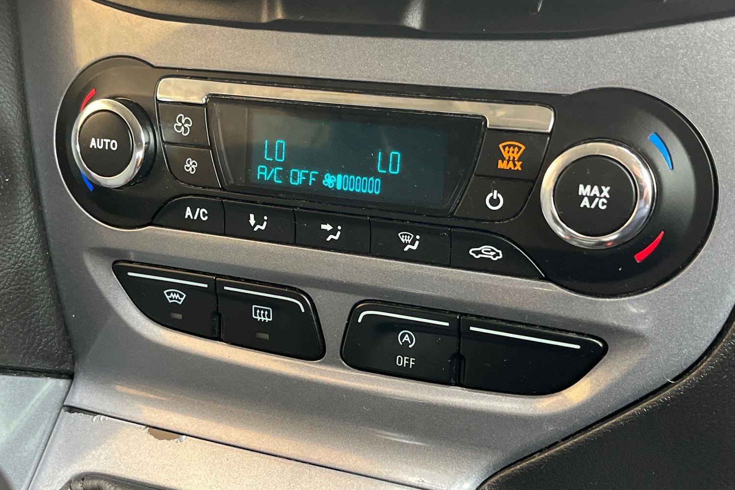 Ford Focus Photo 31