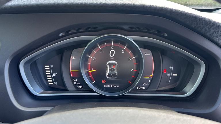 Used Volvo V40 WG19JFX 21