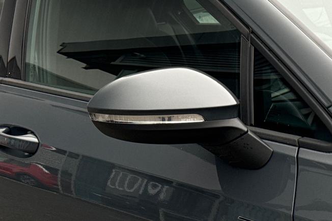 VOLKSWAGEN Golf Photo 20
