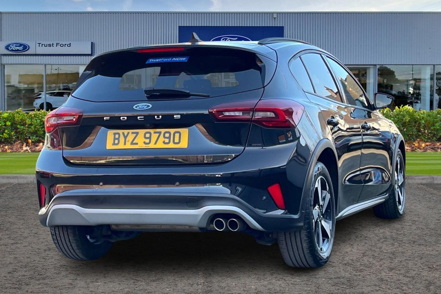 Ford FOCUS Photo 3