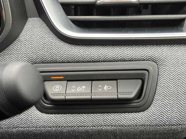 Renault Clio Photo autoimg-a8597583a3626379859c0d08ca0508fe577fbc0f.jpg