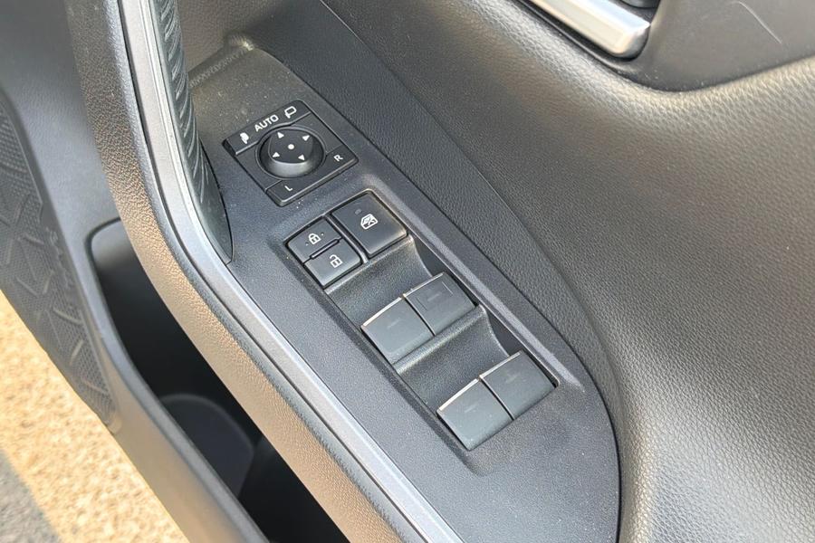 Toyota RAV4 Photo autoimg-a85a64717bccf5f32a9f706ad45f4a5e6a4eeace.jpg