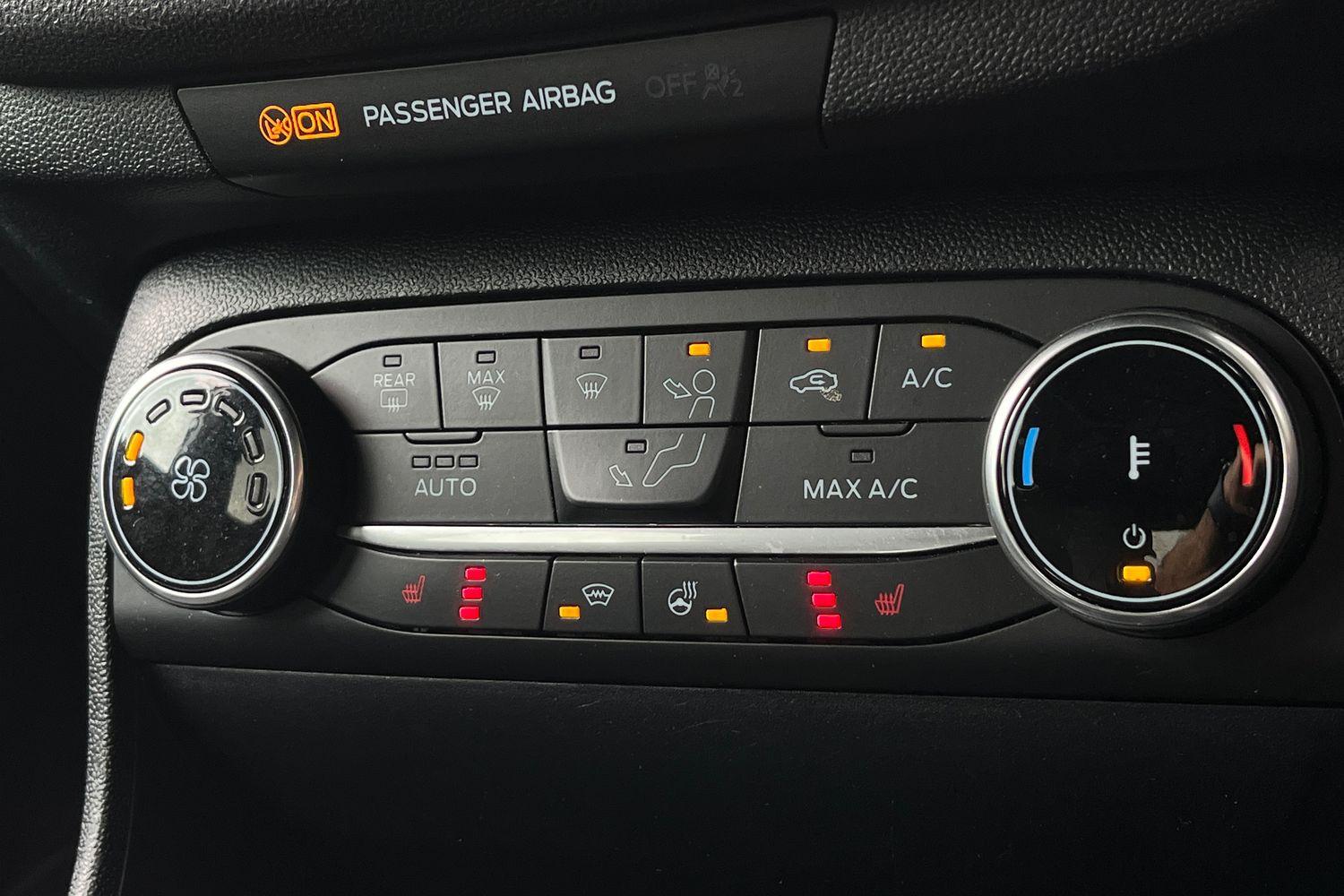 Ford Fiesta Photo 33