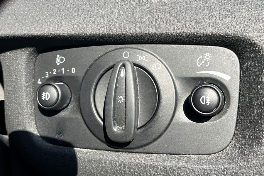 Ford Fiesta Photo autoimg-a861fcab02d62976ea1d3c68b21b91b85a860f5f.jpg