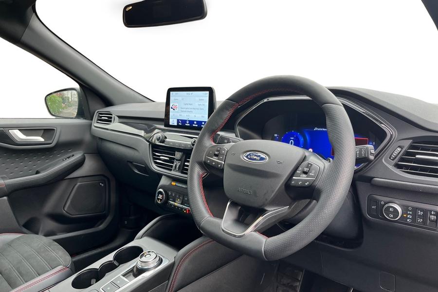 Ford KUGA Photo autoimg-a8626ec0adaf060f86f9474265245900e2823be7.jpg