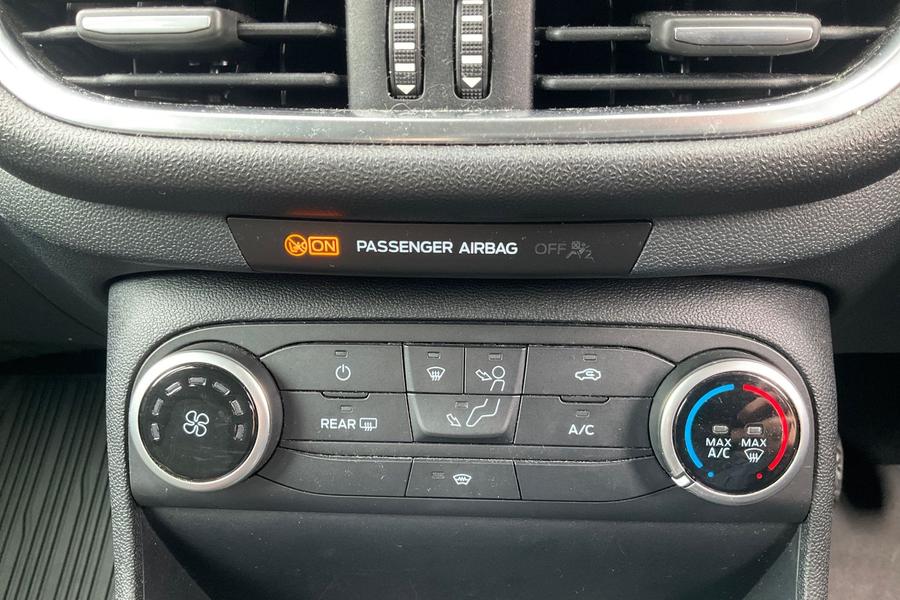 Ford FIESTA Photo autoimg-a862dc84733d6a2c94ea21875541706ecb6cde29.jpg