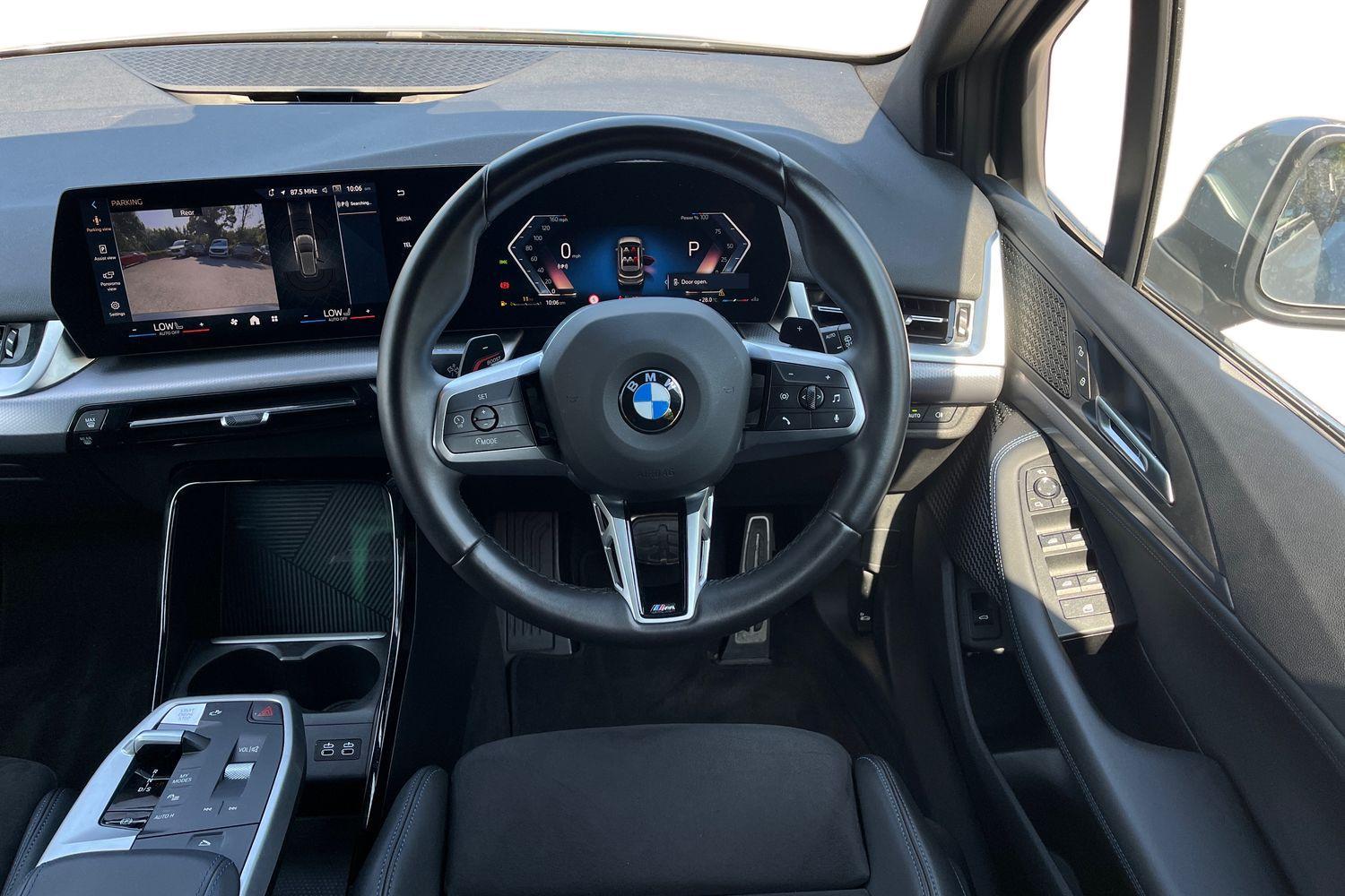 BMW 2 Series Photo 10
