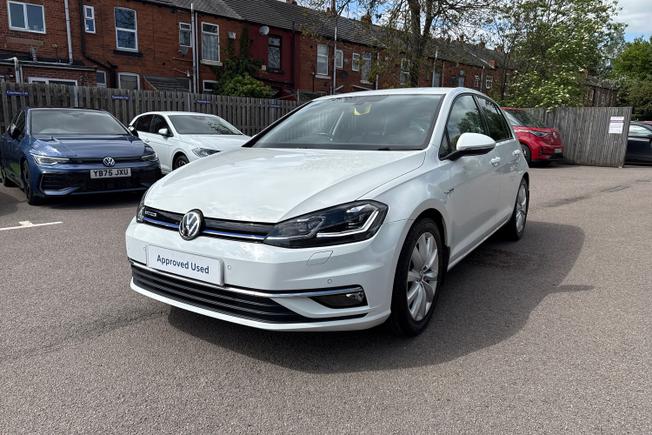 VOLKSWAGEN Golf Photo 22