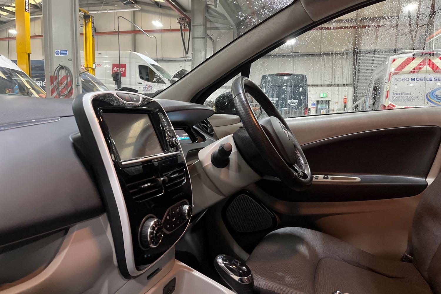 Renault ZOE Photo 17