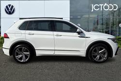 VOLKSWAGEN Tiguan Photo 4