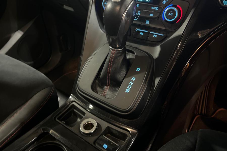 Ford KUGA Photo autoimg-a8693052943f1b9996c445bf36723edd0b91a487.jpg