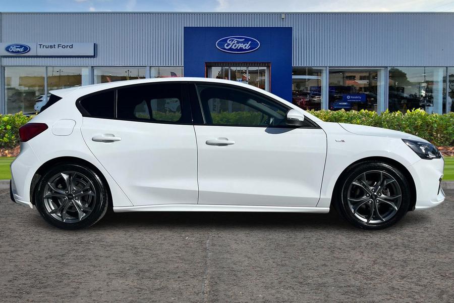 Ford FOCUS Photo autoimg-a86bc9e6db4437303d87e7467cd26d71efdc9be9.jpg