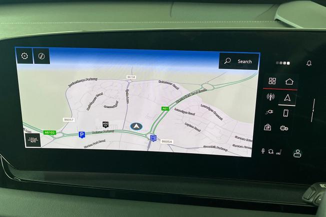 AUDI Q6 E-Tron Photo 14