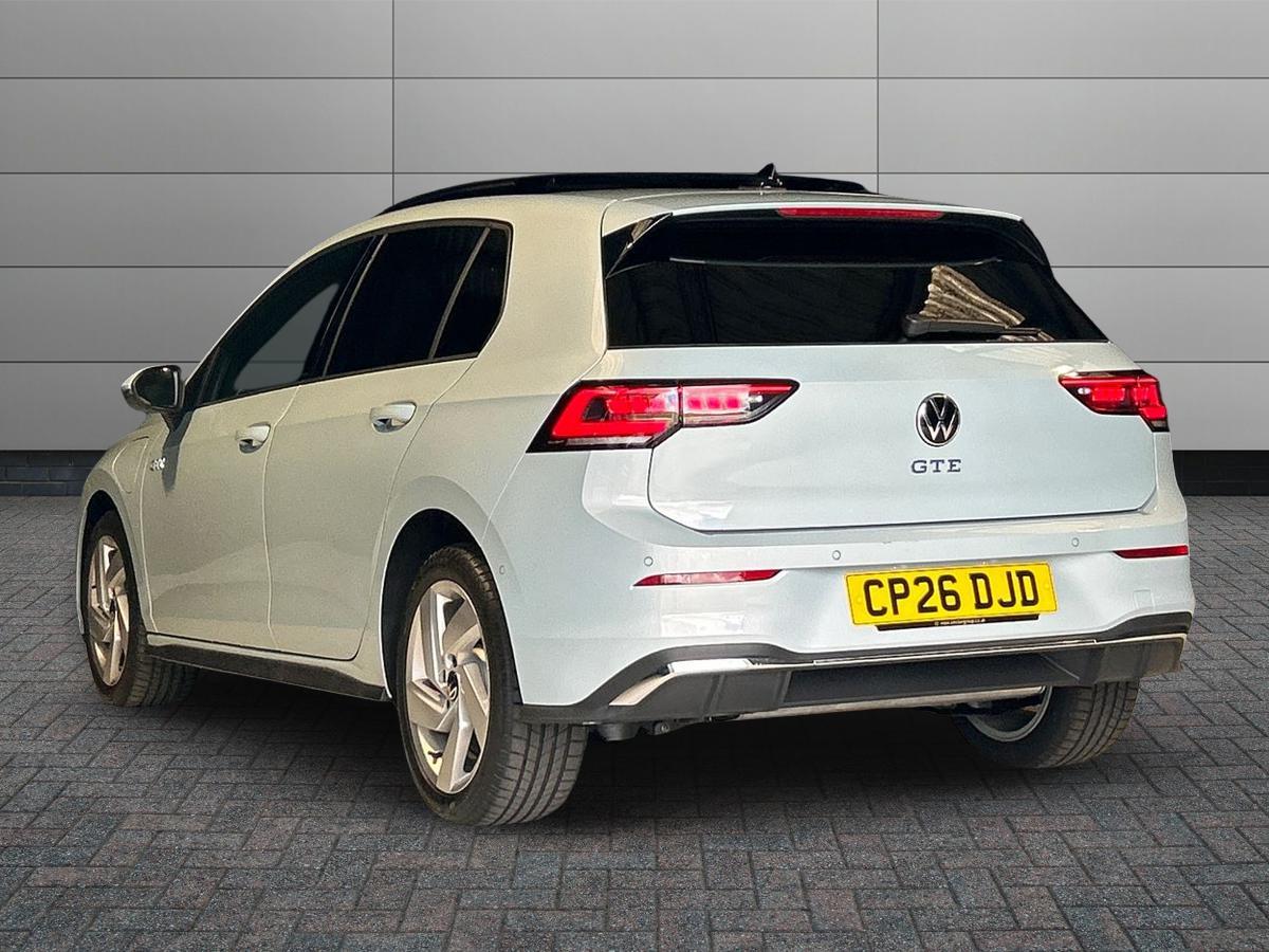 Volkswagen Golf Photo autoimg-a87ee7e89ecde7124a67b177e641934b9e6b2b6a.jpg