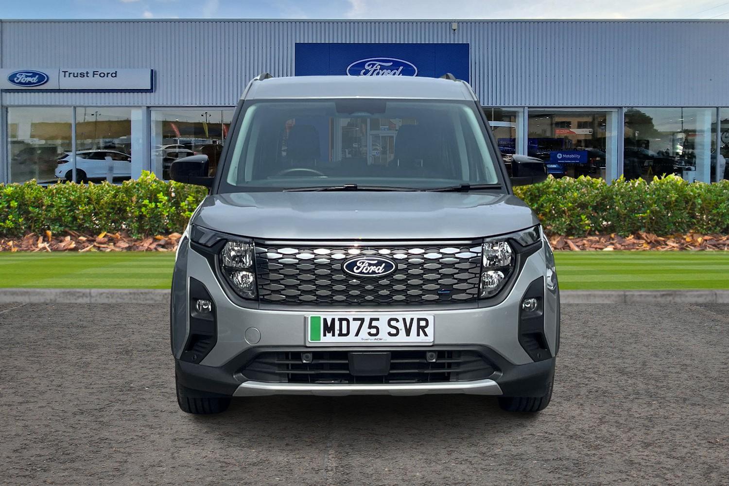 Ford E-TOURNEO COURIER Photo 5