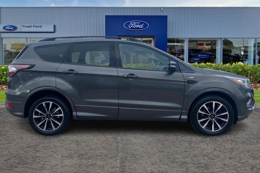 Ford KUGA Photo autoimg-a8817c7b165b432d64be35359b276e4044a4300e.jpg