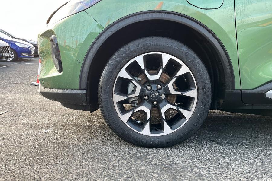 Ford KUGA Photo autoimg-a881f9bb75bebd24b61af345d6dc55cab14799ea.jpg