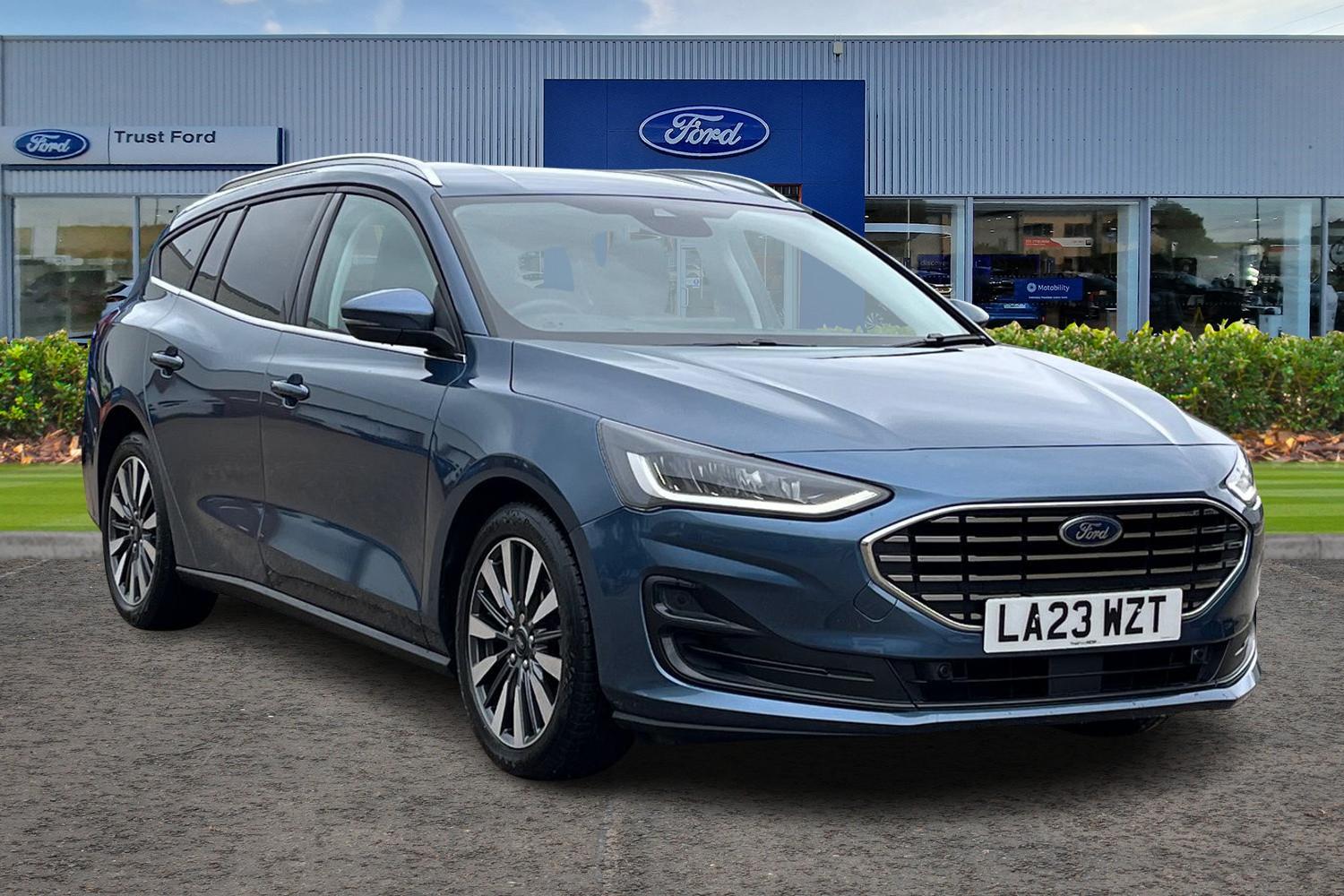 Ford Focus Photo 0