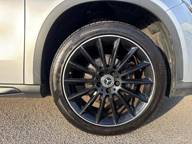 MERCEDES-BENZ GLA Photo 5