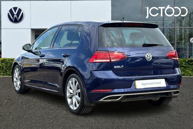 VOLKSWAGEN Golf Photo 3