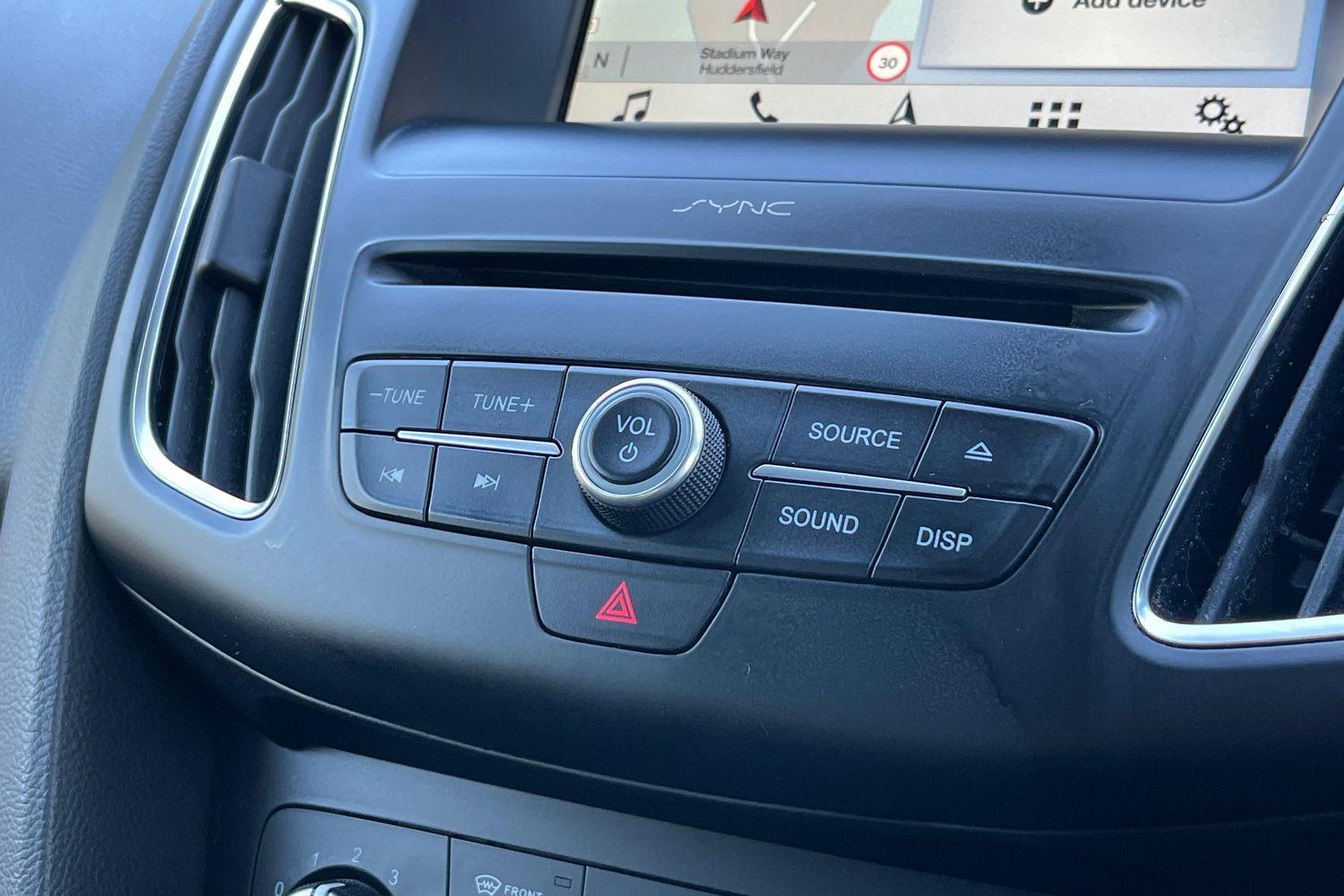 Ford FOCUS Photo 23