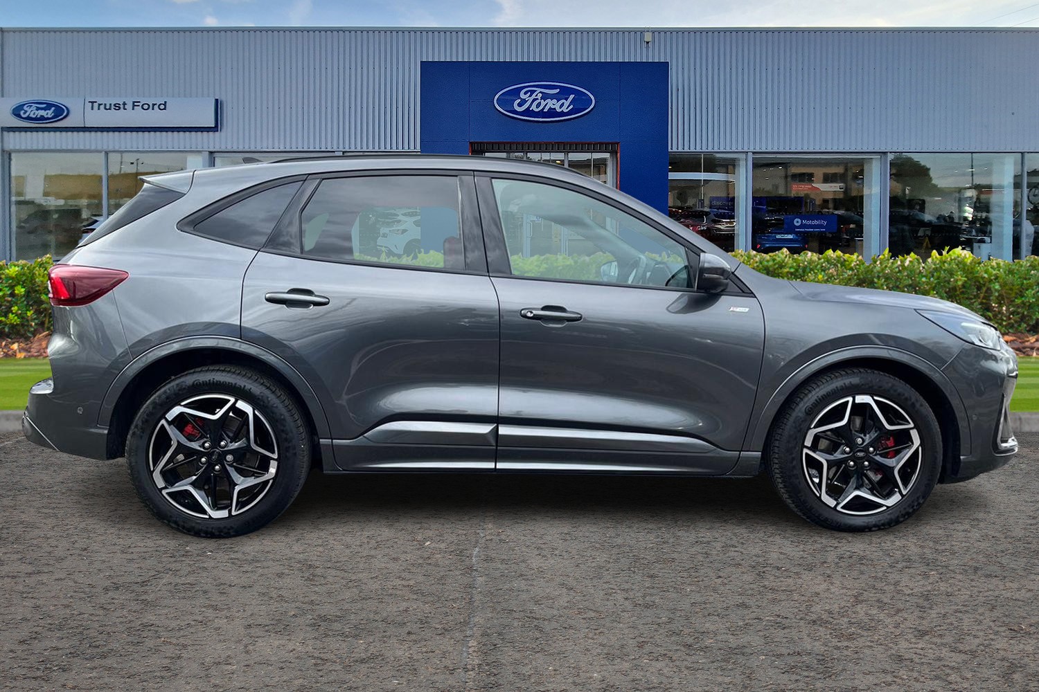 Ford KUGA Photo 2