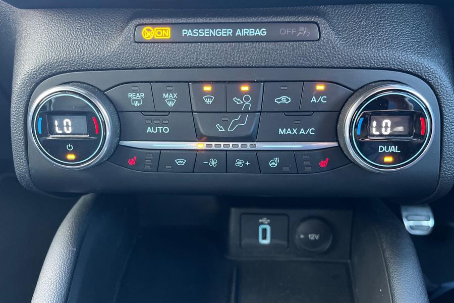 Ford Focus Photo autoimg-a8984a7636dfc9b636443f05172caf4a28866174.jpg