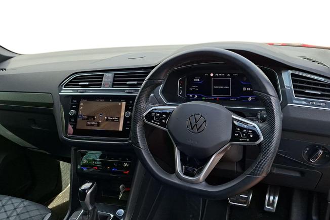 VOLKSWAGEN Tiguan Photo 11