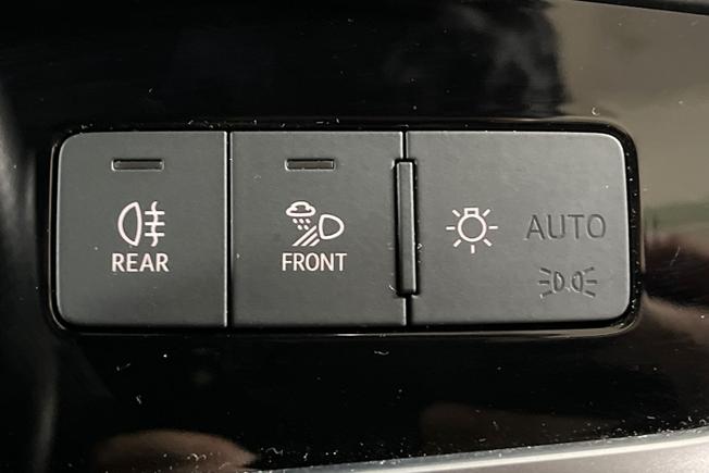 AUDI A6 Saloon Photo 24