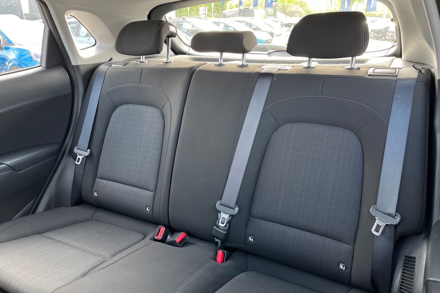 Hyundai KONA Photo 19