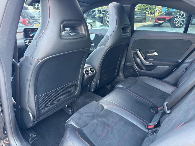 MERCEDES-BENZ CLA Photo 39