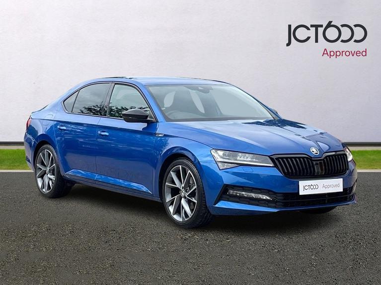 Used 2023 ŠKODA Superb 1.5 TSI ACT SportLine Plus Hatchback 5dr Petrol DSG Euro 6 (s/s) (150 ps) Blue at JCT600